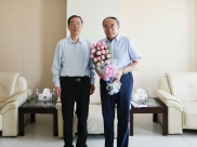 韩金祥书记一行教师节前夕来院看望于金明院士