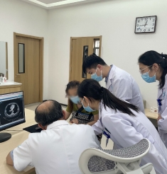 情系患者医者仁心——于金明院士门诊纪实