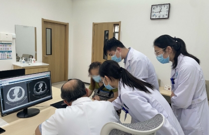 情系患者医者仁心——于金明院士门诊纪实