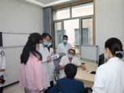 假期“不打烊”的院士门诊